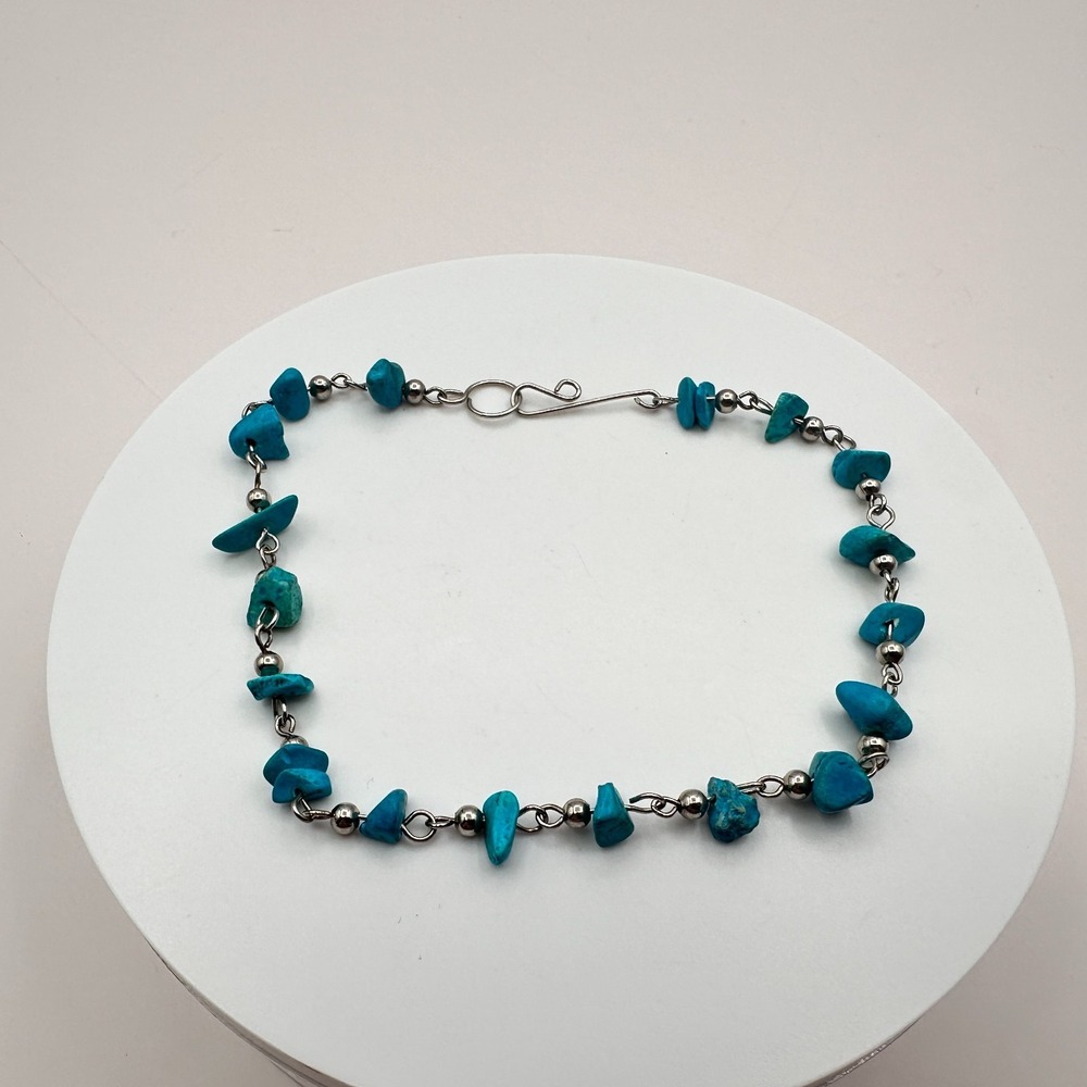 Vintage 90s Blue Turquoise Chip Beads Silver Tone Bracelet Boho Fashion Jewelry